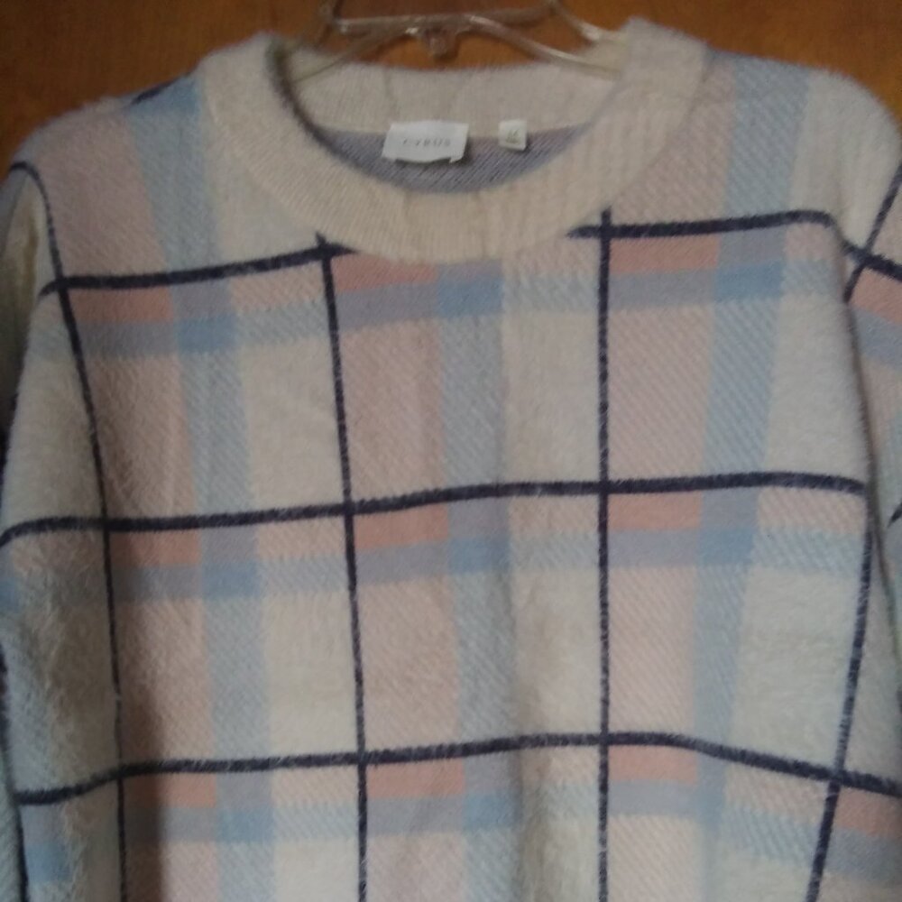 Cyrus sweater
